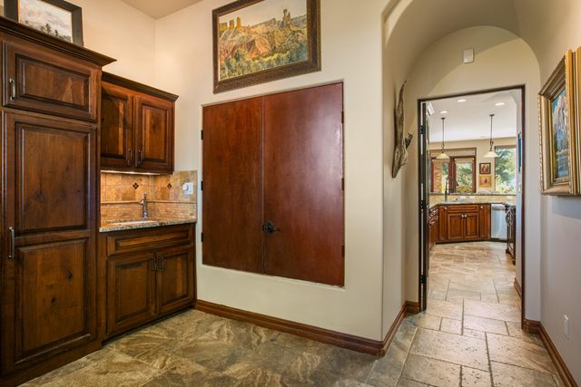 21 Broken Arrow Place, Sandia Park, NM 87047