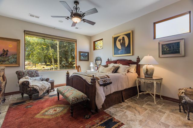 21 Broken Arrow Place, Sandia Park, NM 87047