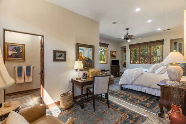 21 Broken Arrow Place, Sandia Park, NM 87047