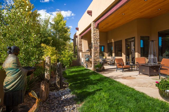 21 Broken Arrow Place, Sandia Park, NM 87047