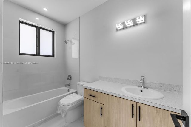 12344 SW 219th St, Miami, FL 33170