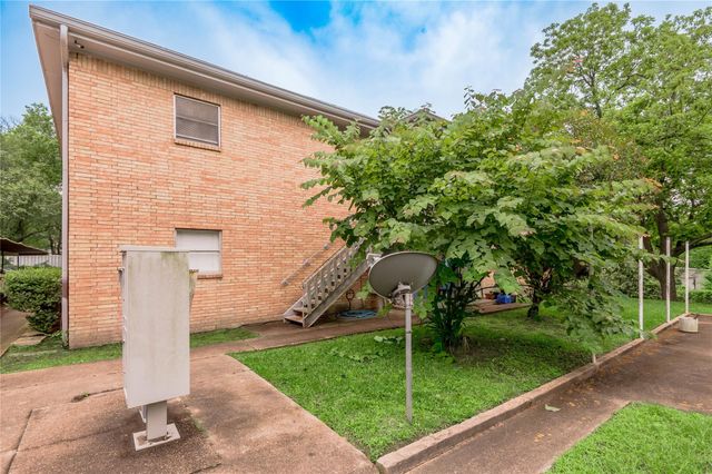 525 12th Street 8, Huntsville, TX 77340