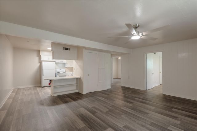 525 12th Street 8, Huntsville, TX 77340