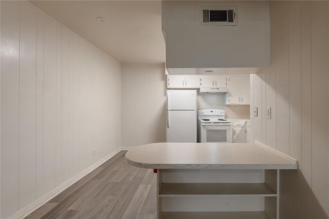 525 12th Street 8, Huntsville, TX 77340