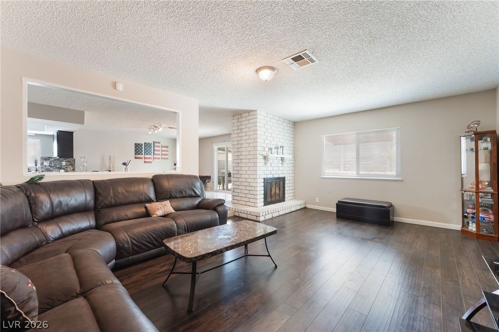 1832 Goose Creek Place, Las Vegas, NV 89108 — photo 3