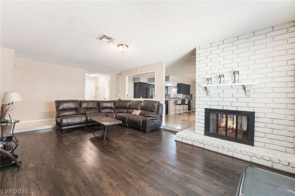 1832 Goose Creek Place, Las Vegas, NV 89108 — photo 4