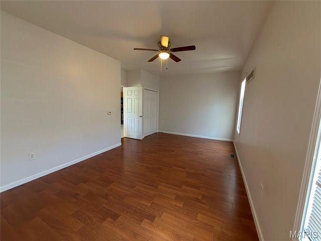 2217 Locust Avenue, Alton, IL 62002