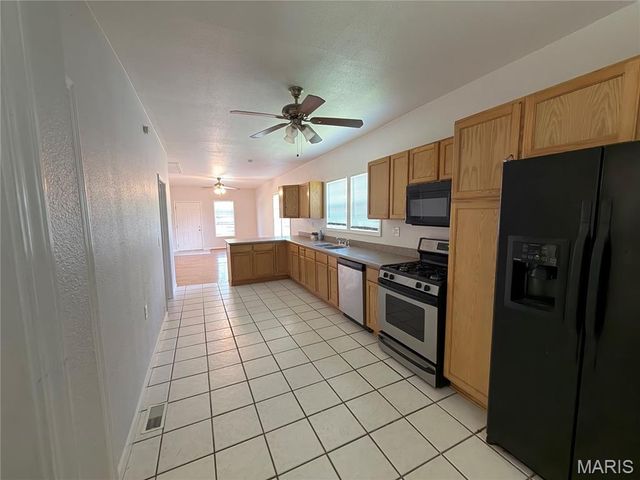 2217 Locust Avenue, Alton, IL 62002
