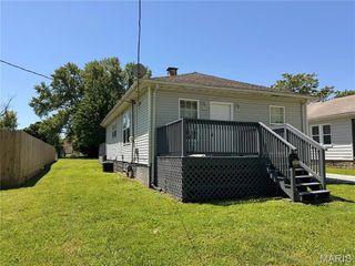 2217 Locust Avenue, Alton, IL 62002