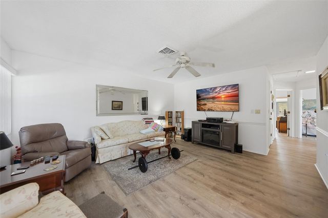 9 QUAILS RUN BOULEVARD 12, Englewood, FL 34223