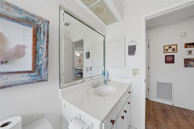 9 QUAILS RUN BOULEVARD 12, Englewood, FL 34223