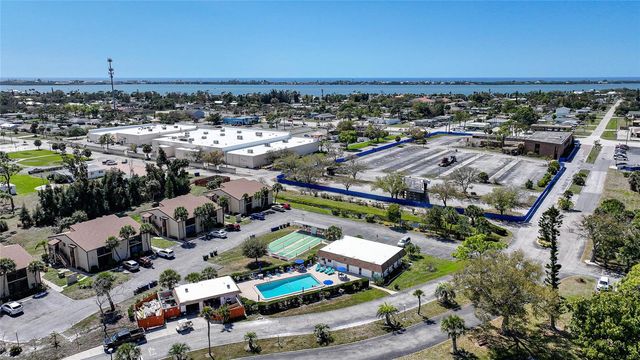 9 QUAILS RUN BOULEVARD 12, Englewood, FL 34223