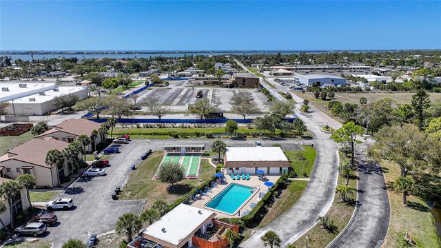 9 QUAILS RUN BOULEVARD 12, Englewood, FL 34223