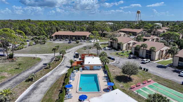 9 QUAILS RUN BOULEVARD 12, Englewood, FL 34223