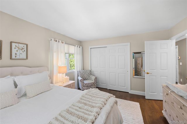 14 Fairway Drive, Port Jefferson, NY 11777