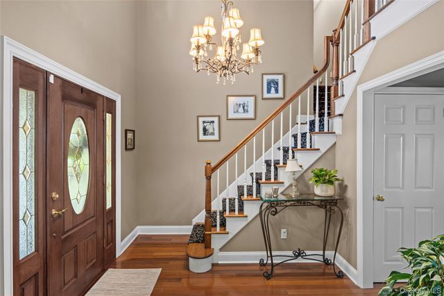 14 Fairway Drive, Port Jefferson, NY 11777