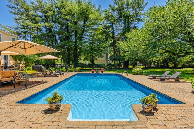 14 Fairway Drive, Port Jefferson, NY 11777