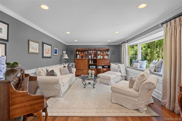 14 Fairway Drive, Port Jefferson, NY 11777