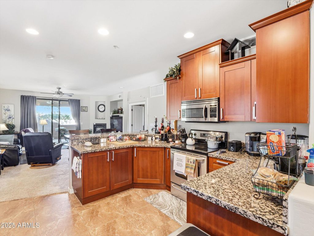 11011 N ZEPHYR Drive 101, Fountain Hills, AZ 85268