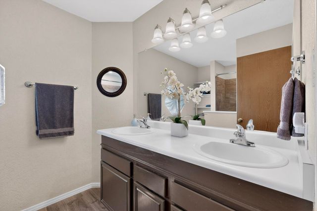 12323 Haines Avenue NE, Albuquerque, NM 87112