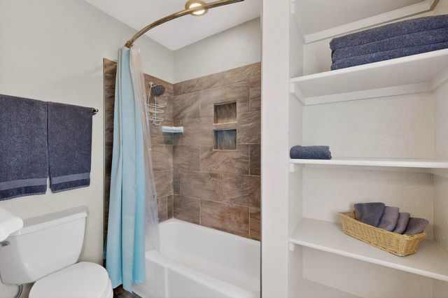 12323 Haines Avenue NE, Albuquerque, NM 87112