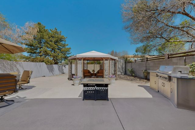 12323 Haines Avenue NE, Albuquerque, NM 87112