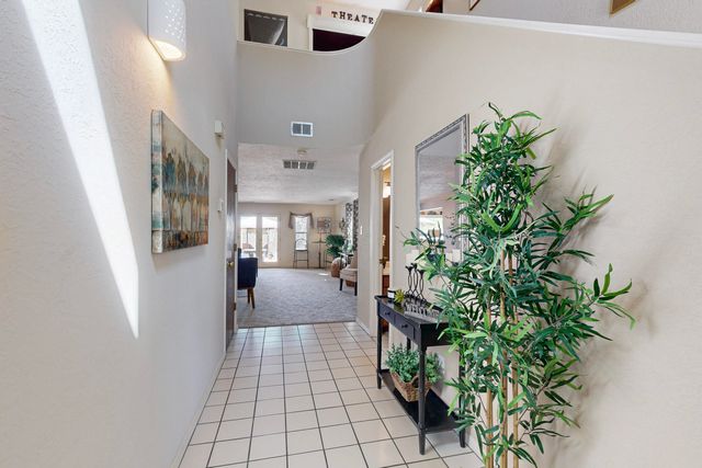 12323 Haines Avenue NE, Albuquerque, NM 87112