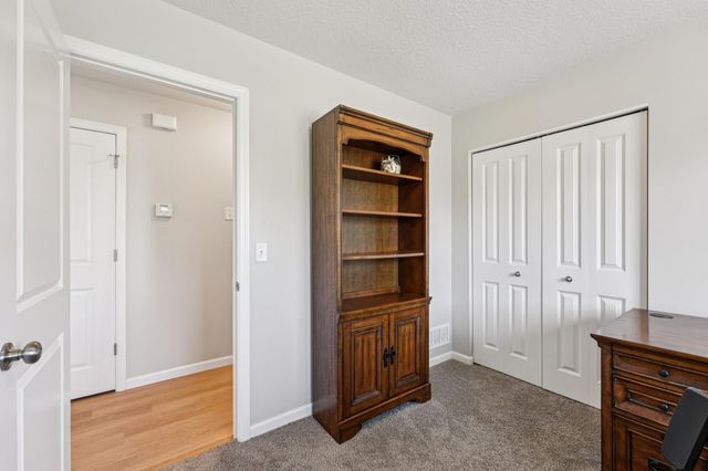 206 9th Ave Court NW, Lonsdale, MN 55046