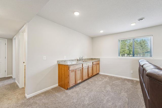 206 9th Ave Court NW, Lonsdale, MN 55046