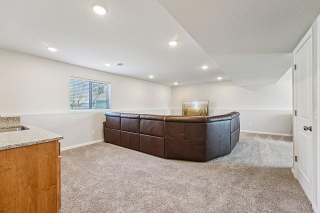 206 9th Ave Court NW, Lonsdale, MN 55046