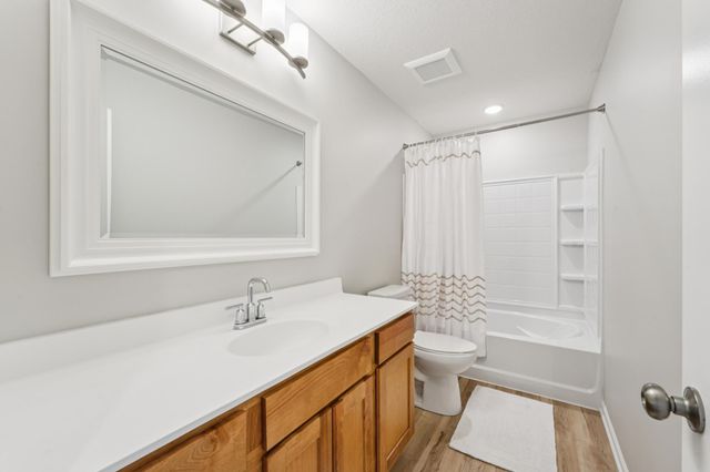 206 9th Ave Court NW, Lonsdale, MN 55046