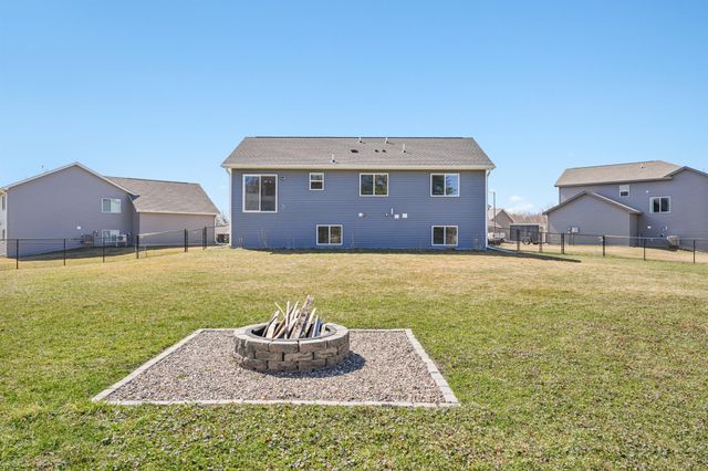 206 9th Ave Court NW, Lonsdale, MN 55046