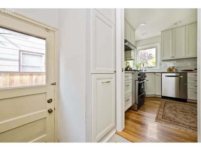 2619 Se 61ST Ave, Portland, OR 97206