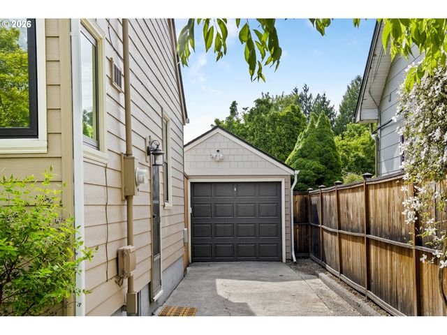 2619 Se 61ST Ave, Portland, OR 97206