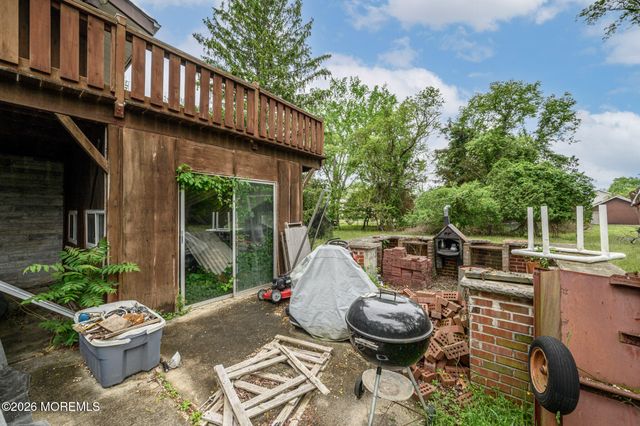 2 New Friendship Road, Howell, NJ 07731