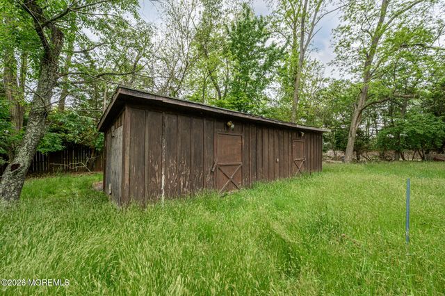2 New Friendship Road, Howell, NJ 07731