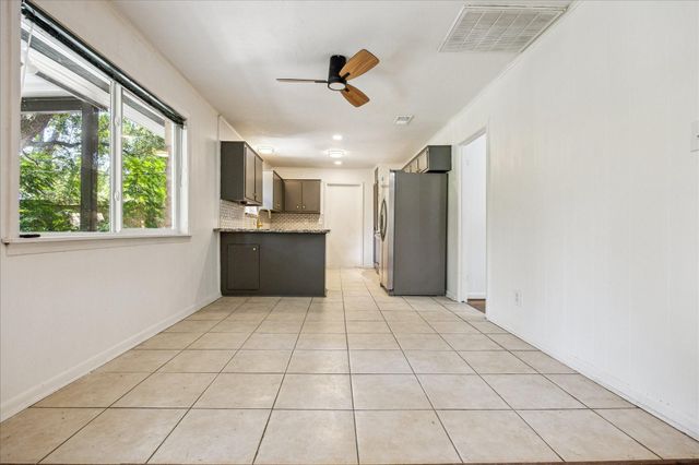 5419 Beechnut Street, Houston, TX 77096