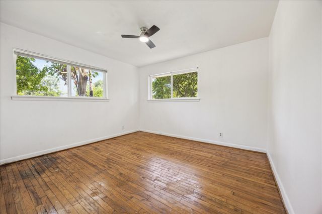 5419 Beechnut Street, Houston, TX 77096