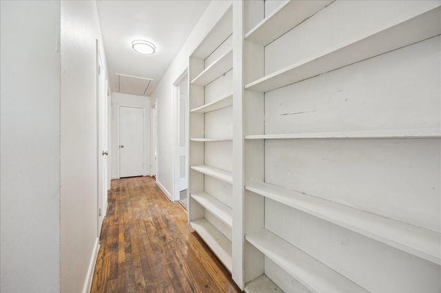 5419 Beechnut Street, Houston, TX 77096