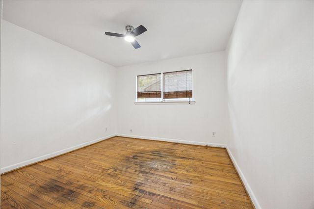 5419 Beechnut Street, Houston, TX 77096