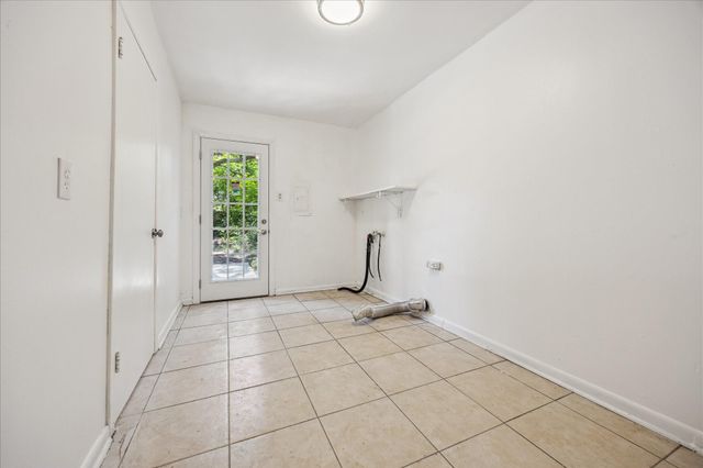 5419 Beechnut Street, Houston, TX 77096