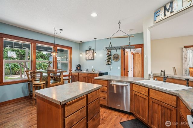 14900 NE Critter Hill Drive, Amboy, WA 98601