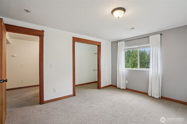 14900 NE Critter Hill Drive, Amboy, WA 98601