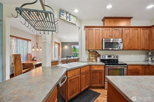 14900 NE Critter Hill Drive, Amboy, WA 98601