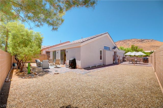 138 Cooks Creek Court, Las Vegas, NV 89148