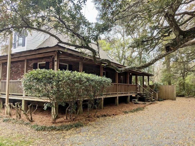 1363 Pherigo Street, Mount Pleasant, SC 29464