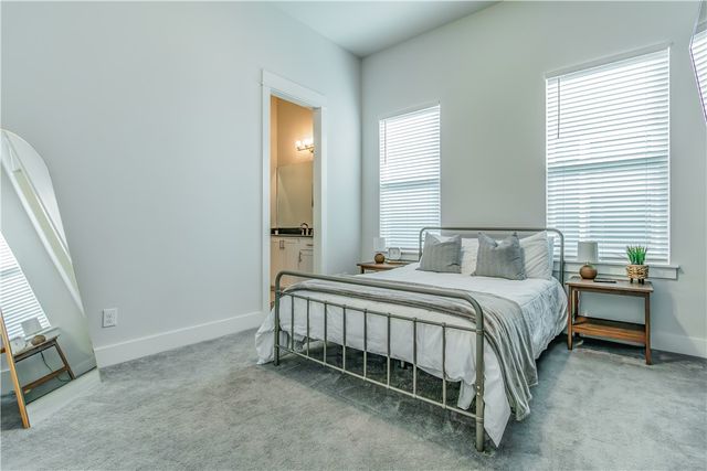 134 E South Street, Fayetteville, AR 72701