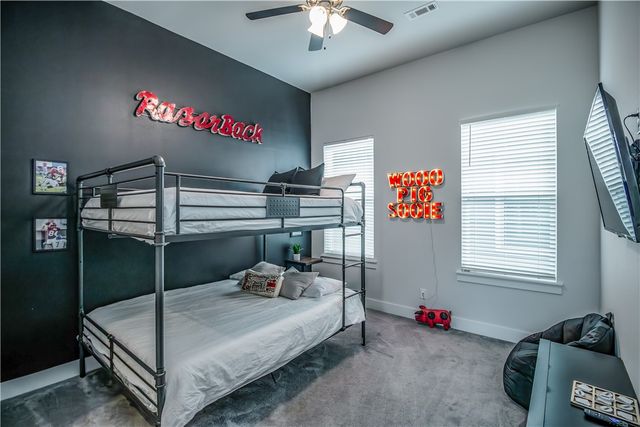 134 E South Street, Fayetteville, AR 72701