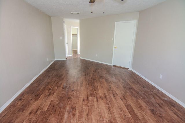 16746 Selder Drive, Friendswood, TX 77546