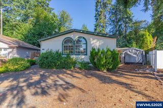 1598 40Th Ln, Sweet Home, OR 97386